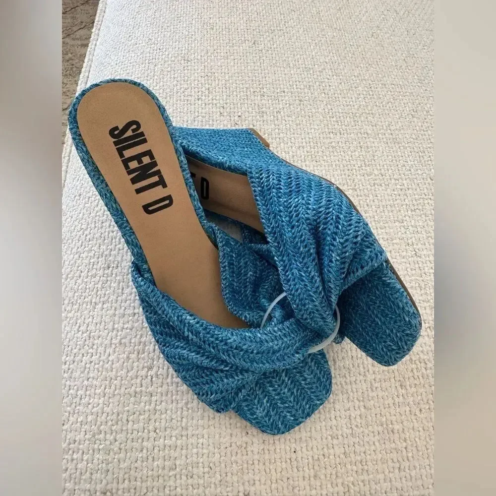 NEW Silent D Katia Wedges in BLUE